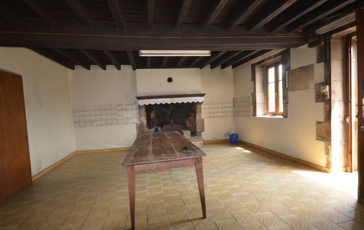 Maison DOMEYROT (23140)  96 m2 49 500 € 