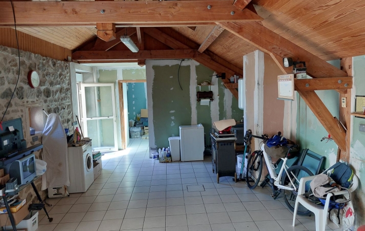 Maison de village RETERRE (23110)  167 m2 183 000 € 