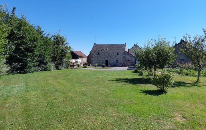 Maison de village RETERRE (23110)  167 m2 183 000 € 