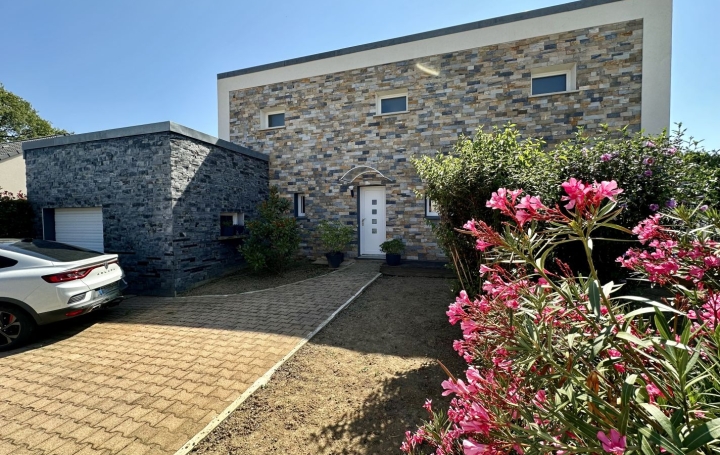 Maison BOUSSAC (23600)  147 m2 247 000 € 