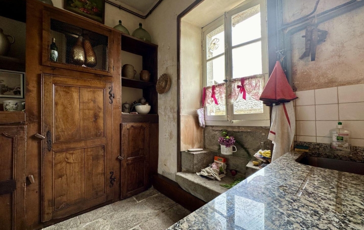 Maison BUSSIERE-NOUVELLE (23700)  214 m2 173 000 € 