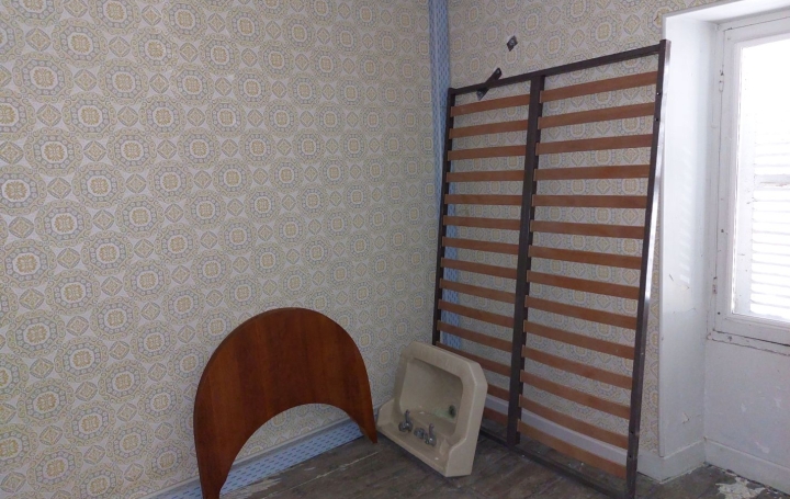 Maison CLUGNAT (23270)  92 m2 45 500 € 