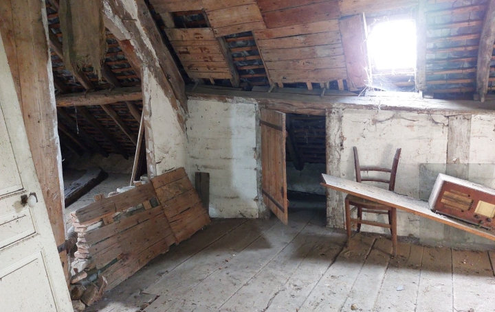 Maison CLUGNAT (23270)  92 m2 45 500 € 