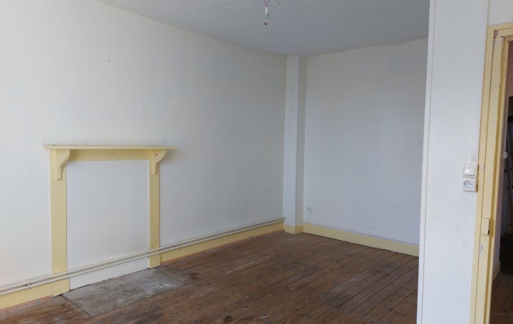 Maison LEYRAT (23600)  104 m2 45 000 € 