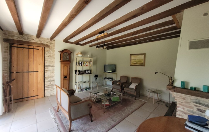 Maison BOUSSAC-BOURG (23600)  180 m2 325 500 € 