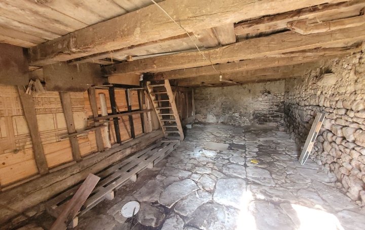 Maison de village SAINT-SILVAIN-BAS-LE-ROC (23600)  50 m2 67 000 € 