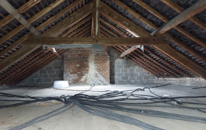 Maison BOUSSAC (23600)  105 m2 27 000 € 