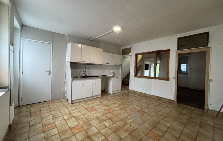Maison de ville GENOUILLAC (23350)  160 m2 75 000 € 