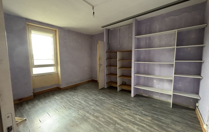 Maison de ville GENOUILLAC (23350)  160 m2 75 000 € 