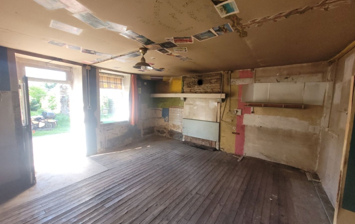 Maison BUSSIERE-SAINT-GEORGES (23600)  32 m2 16 000 € 