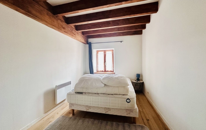 Maison MALLERET-BOUSSAC (23600)  137 m2 140 000 € 