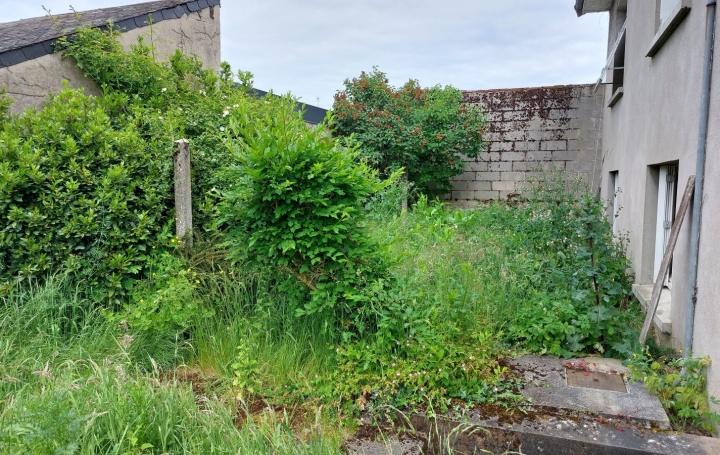 Maison BOUSSAC (23600)  132 m2 65 000 € 