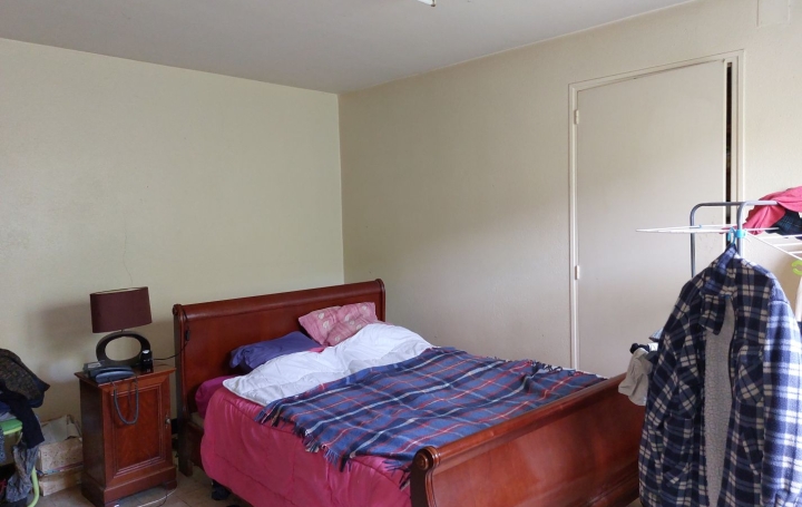 Maison BOUSSAC (23600)  132 m2 65 000 € 