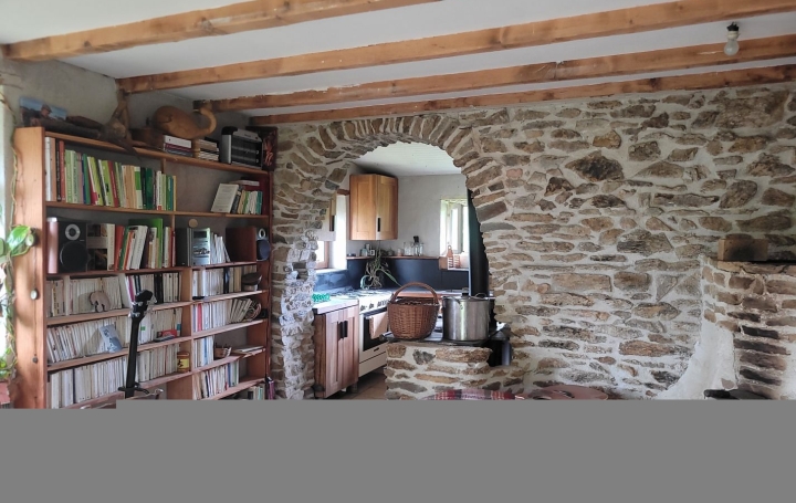 Propriété SAINT-MARIEN (23600)  262 m2 225 000 € 