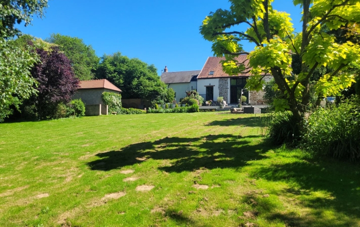 Maison PREVERANGES (18370)  245 m2 293 475 € 