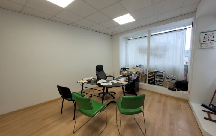 Immeuble BOUSSAC (23600)  142 m2 140 000 € 