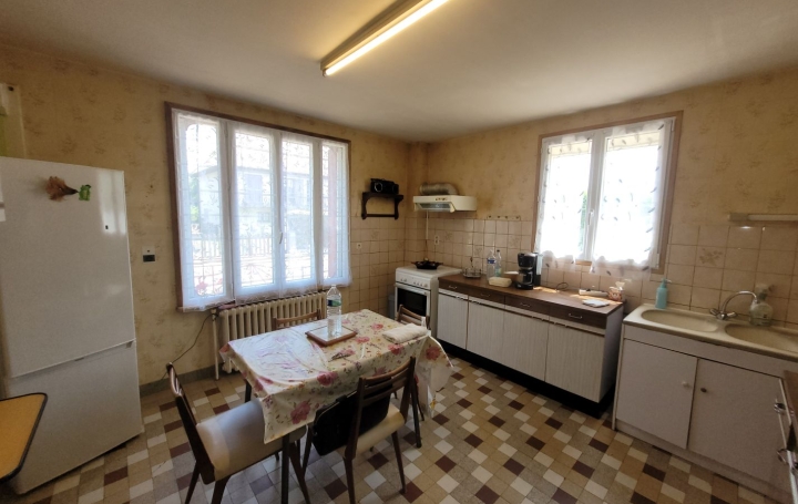 Maison BOUSSAC (23600)  109 m2 62 000 € 