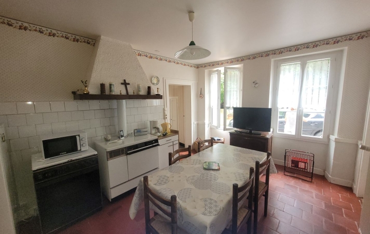 Domaine VIJON (36160)  78 m2 135 000 € 