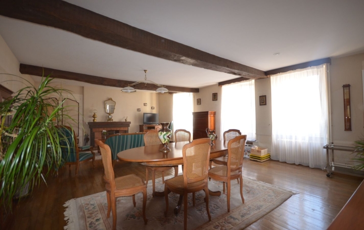 Maison SOUMANS (23600)  278 m2 183 000 € 