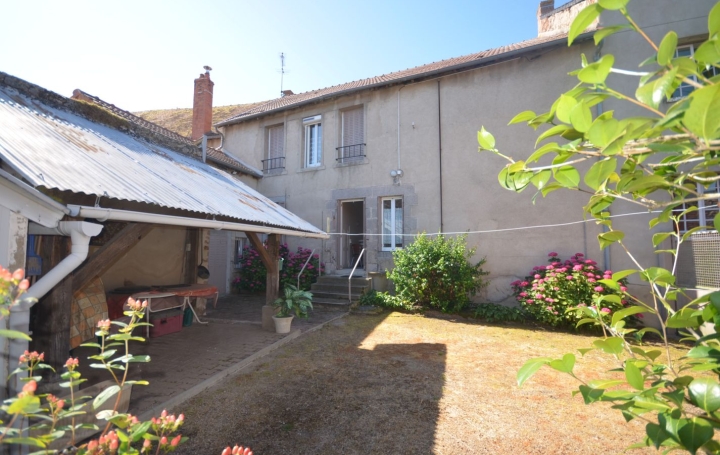 Maison SOUMANS (23600)  278 m2 183 000 € 