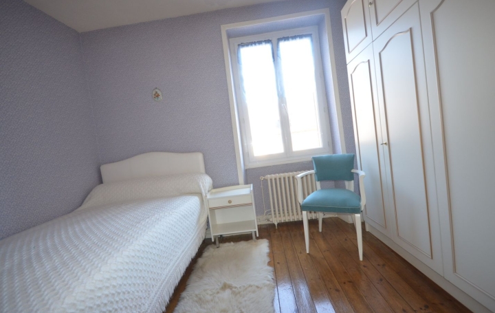 Maison SOUMANS (23600)  278 m2 183 000 € 