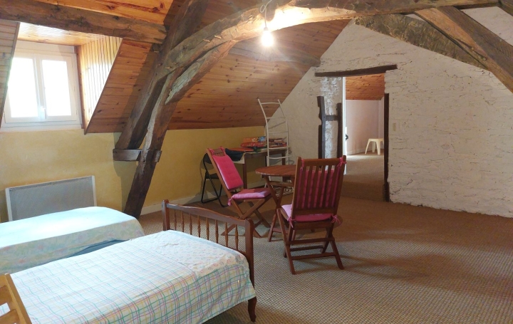 Maison de village MALLERET-BOUSSAC (23600)  132 m2 141 500 € 