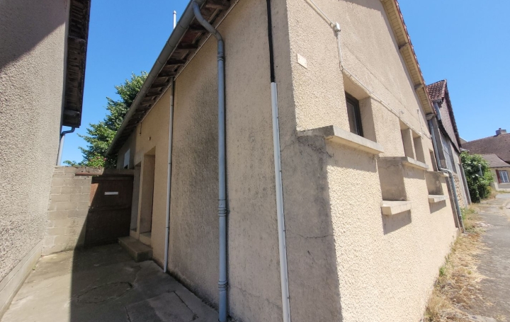 Maison PREVERANGES (18370)  76 m2 23 000 € 