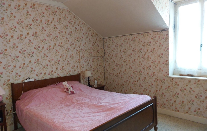 Maison de village SAINT-SILVAIN-BAS-LE-ROC (23600)  93 m2 72 000 € 