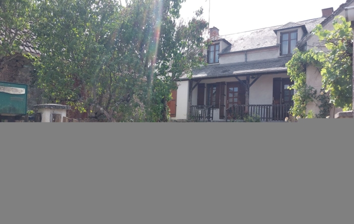 Maison de village SAINT-SILVAIN-BAS-LE-ROC (23600)  93 m2 72 000 € 