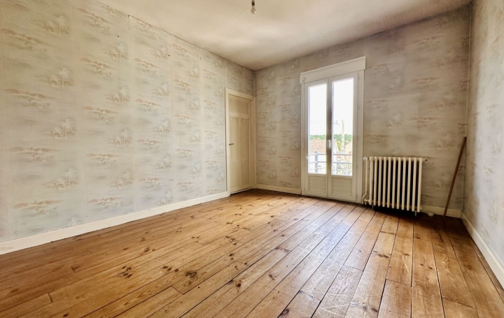 Maison BOUSSAC (23600)  90 m2 72 000 € 