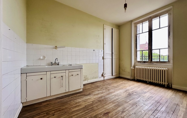 Maison BOUSSAC (23600)  137 m2 93 500 € 