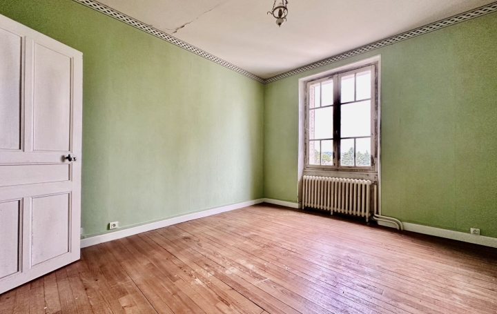 Maison BOUSSAC (23600)  137 m2 93 500 € 