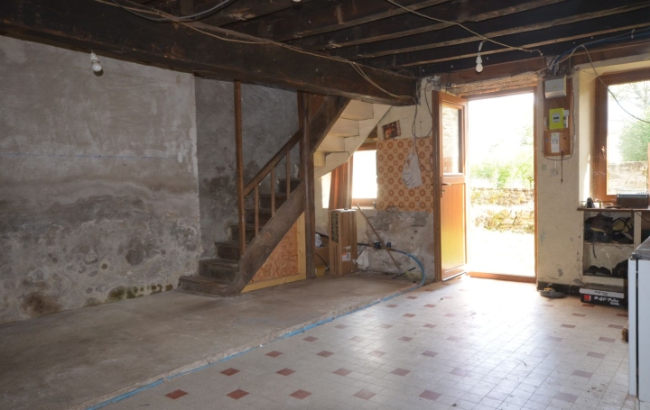 Maison SOUMANS (23600)  78 m2 19 000 € 