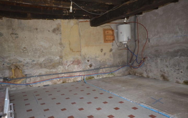 Maison SOUMANS (23600)  78 m2 19 000 € 