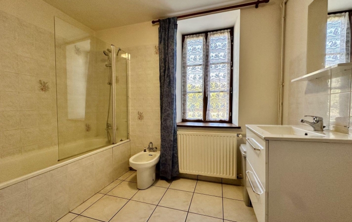 Maison BETETE (23270)  131 m2 262 000 € 