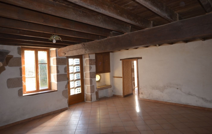 Maison TOULX-SAINTE-CROIX (23600)  136 m2 173 000 € 