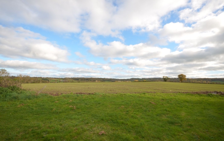 Maison TARDES (23170)  155 m2 77 000 € 