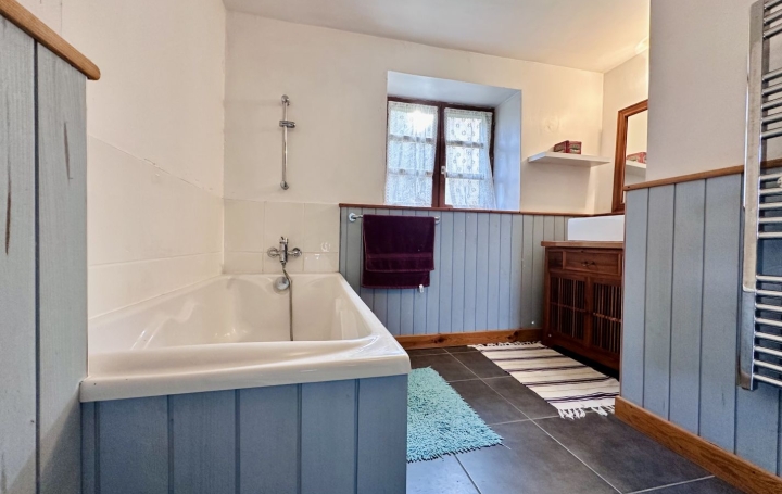 Maison SAINT-DIZIER-LES-DOMAINES (23270)  117 m2 100 000 € 