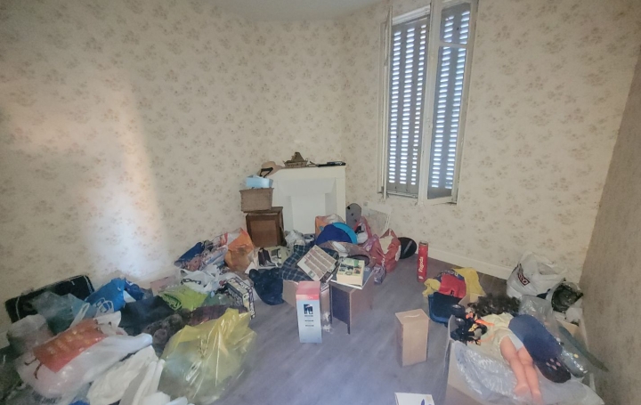 Maison BOUSSAC (23600)  175 m2 60 500 € 