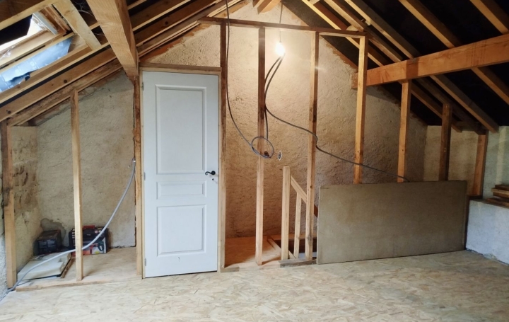 Maison NOUZERINES (23600)  92 m2 113 500 € 