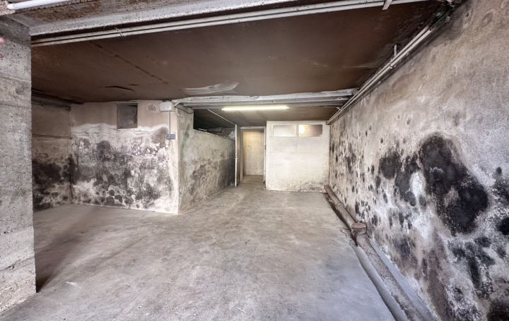 Local d'activité BOUSSAC (23600)  104 m2 87 500 € 