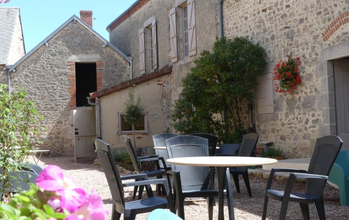 Maison / Villa SOUMANS (23600) 250 m<sup>2</sup> 315 000 € 