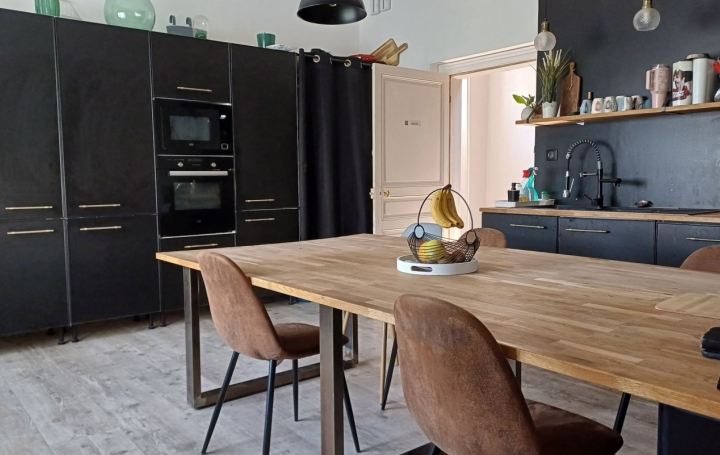 Maison de ville SOUMANS (23600)  250 m2 315 000 € 