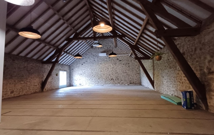 Maison de ville SOUMANS (23600)  250 m2 315 000 € 