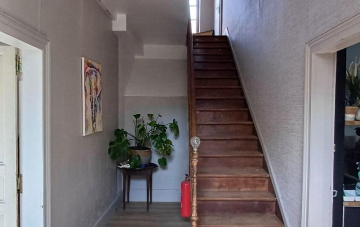 Maison de ville SOUMANS (23600)  250 m2 315 000 € 