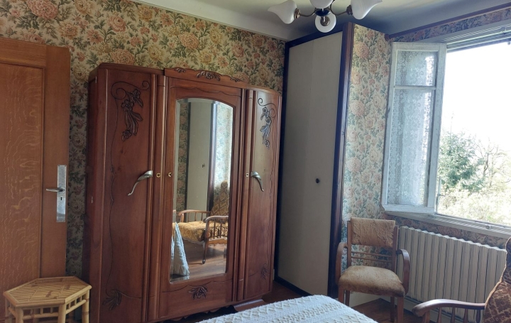 Maison TOULX-SAINTE-CROIX (23600)  118 m2 108 500 € 