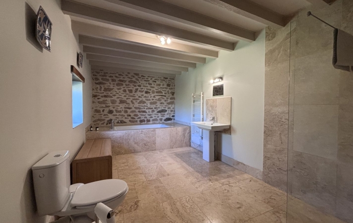 Maison CLUGNAT (23270)  220 m2 299 250 € 