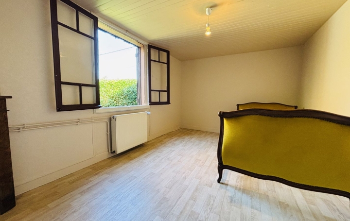 Maison de village SAINT-PRIEST-LA-MARCHE (18370)  115 m2 164 300 € 