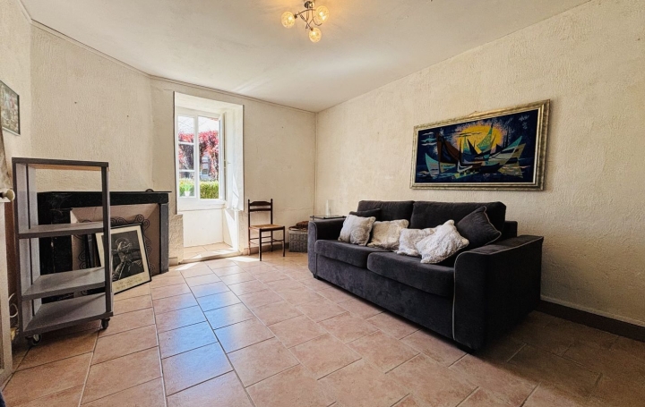 Maison de village SAINT-PIERRE-LE-BOST (23600)  55 m2 41 000 € 