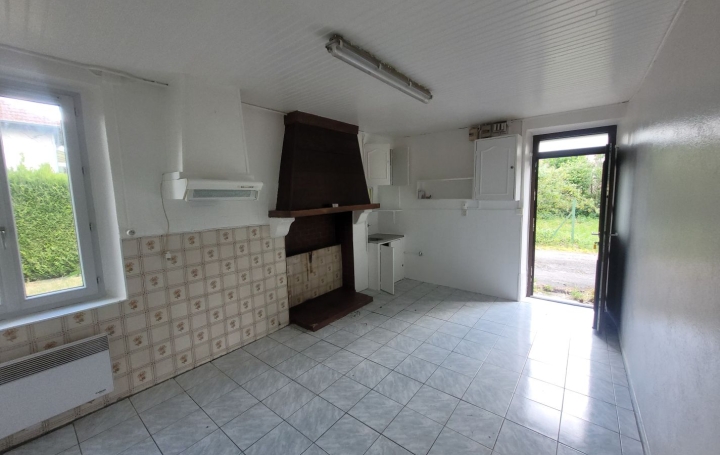 Maison SAINT-SILVAIN-BAS-LE-ROC (23600)  53 m2 37 500 € 